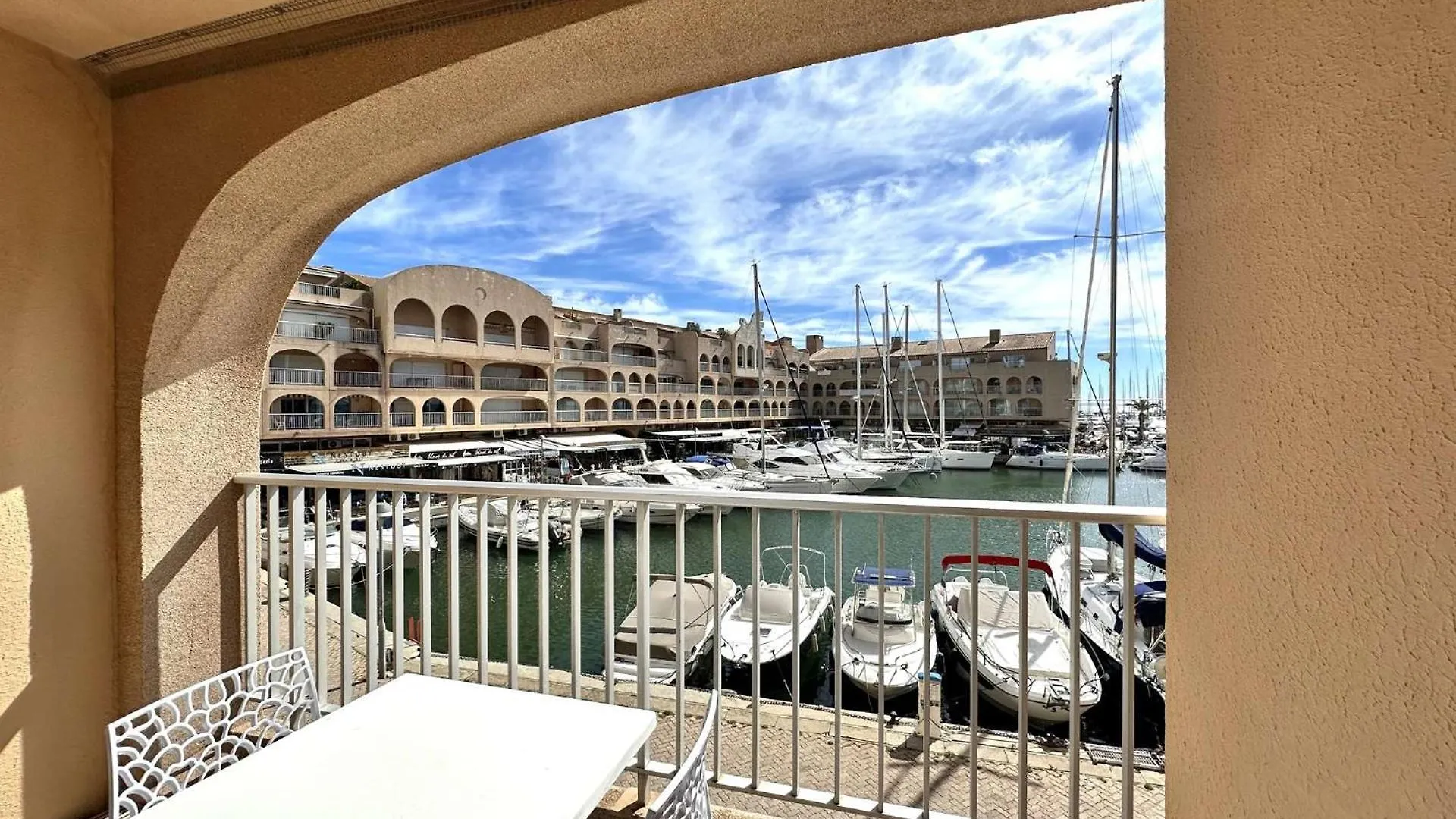 Hyedhi Studio Pour 4 Personnes Avec Vue Mer Sur Le Port D'Hyeres