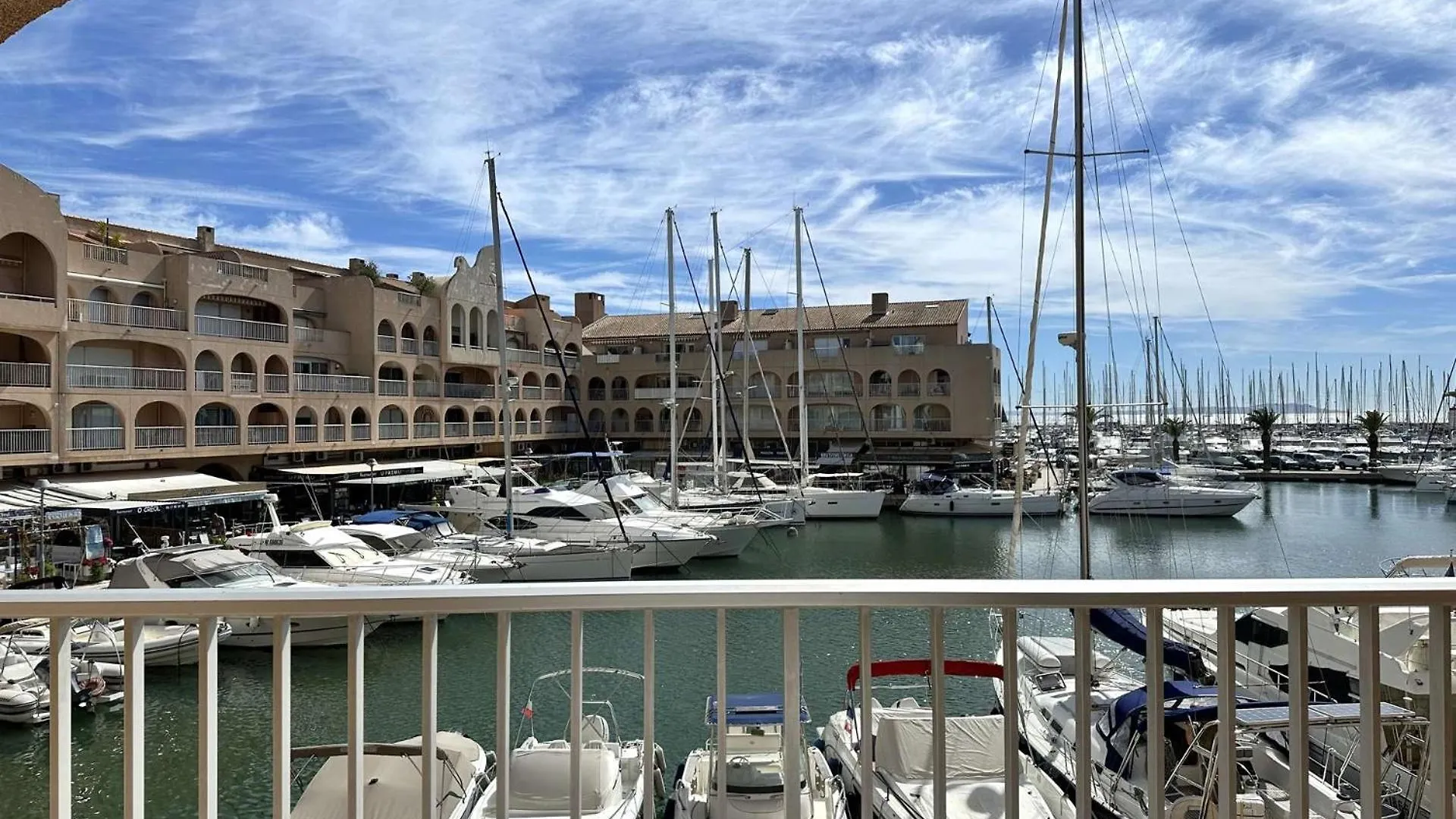 Hyedhi Studio Pour 4 Personnes Avec Vue Mer Sur Le Port D'Hyeres