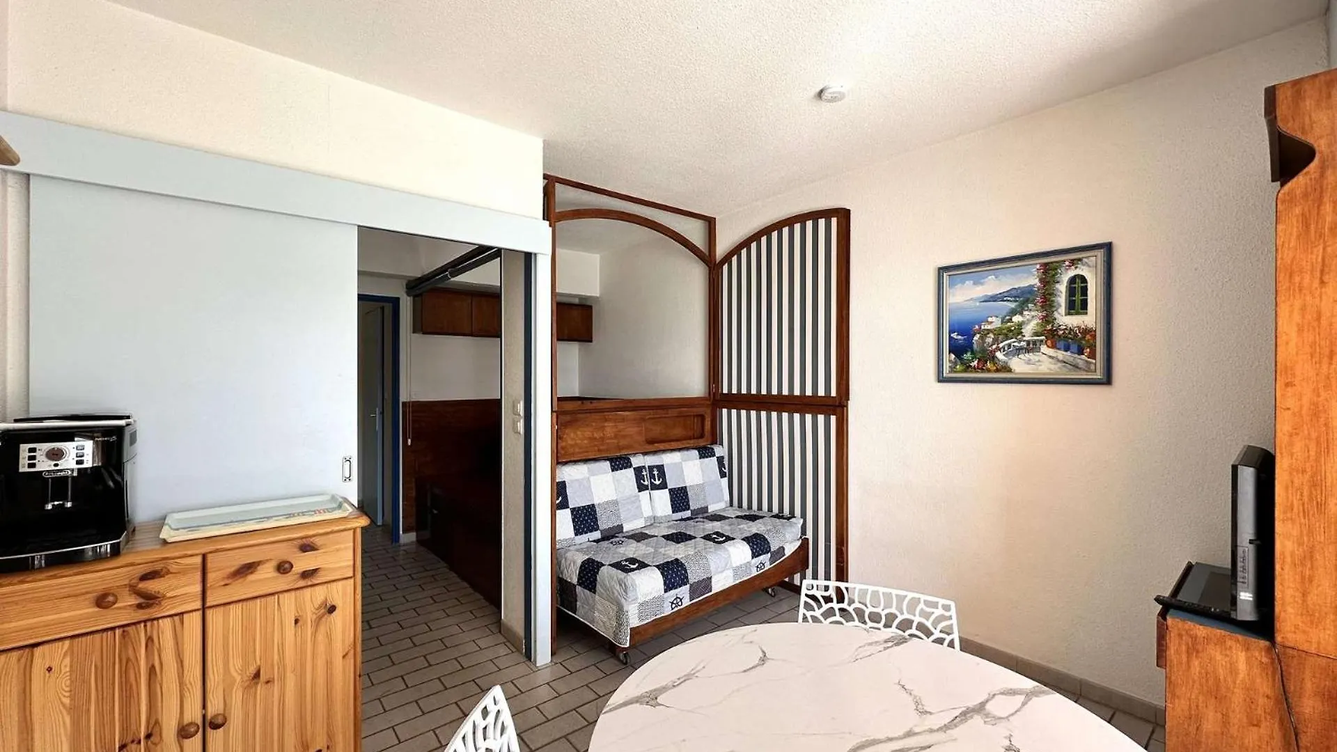 Hyedhi Studio Pour 4 Personnes Avec Vue Mer Sur Le Port D'Hyeres 0*, Hyeres France